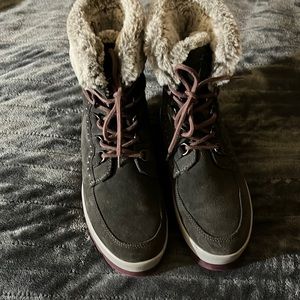 COUGAR Vanetta Faux Fur Trim Waterproof Suede Mid Boot 9